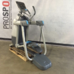Precor AMT 835 mit P30 Konsole, Crosstrainer
