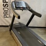 Technogym Run 1000 Laufband mit LED Konsole, Treadmill