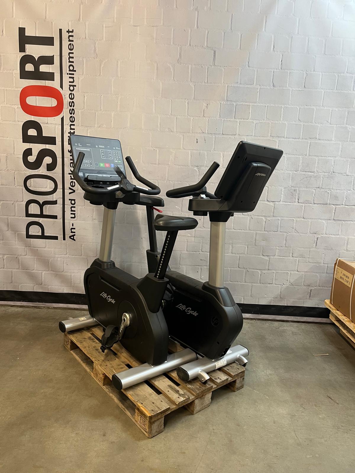 Life Fitness Integrity Series Cardiopark, BJ 2022, 6 Geräte