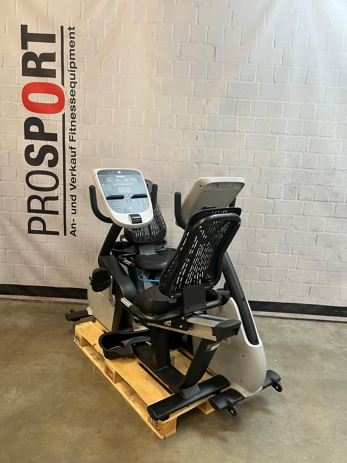 Precor Recumbent Bike 835 mit P30 Konsole, Liegeergometer