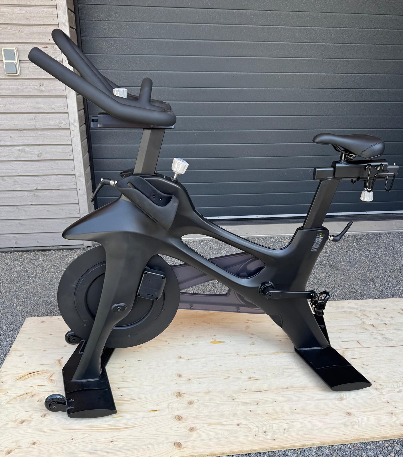 Indoor Cycles, Bikes, Upright Bikes, schwarz