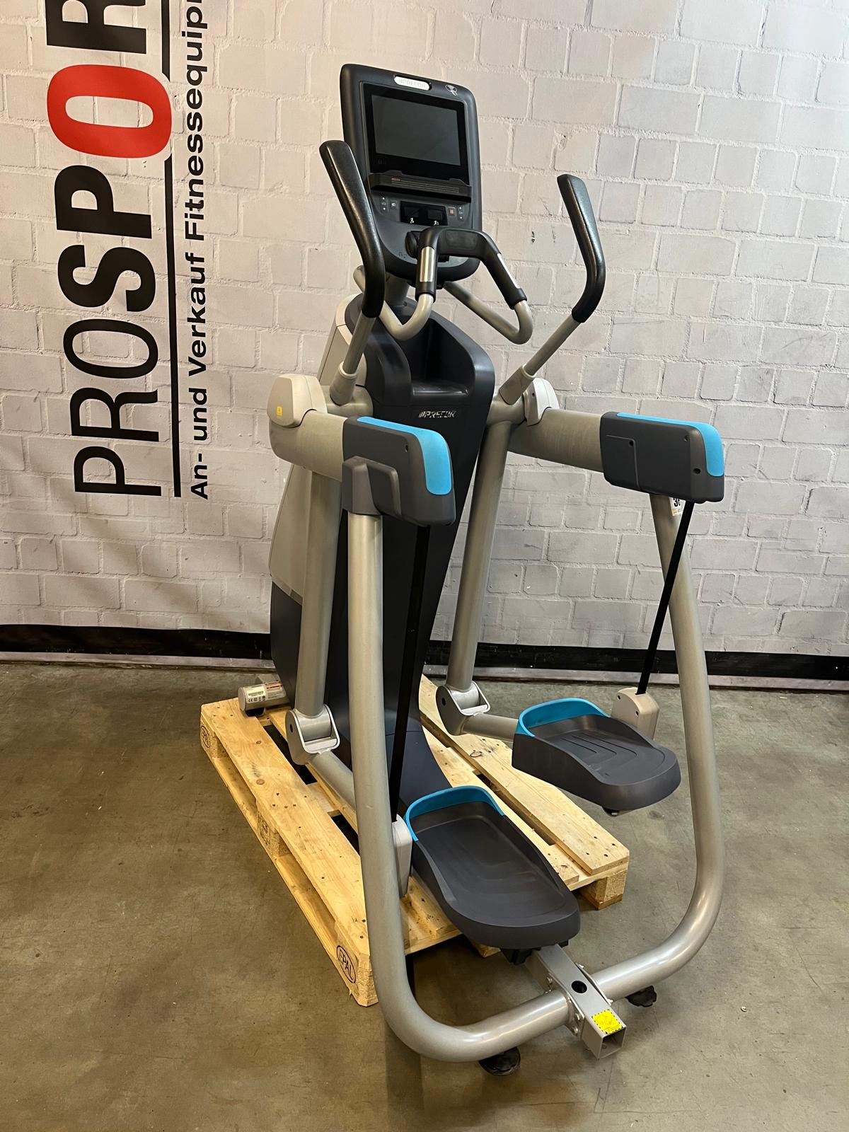 Precor AMT mit P62 Konsole, Adaptive Motion Trainer