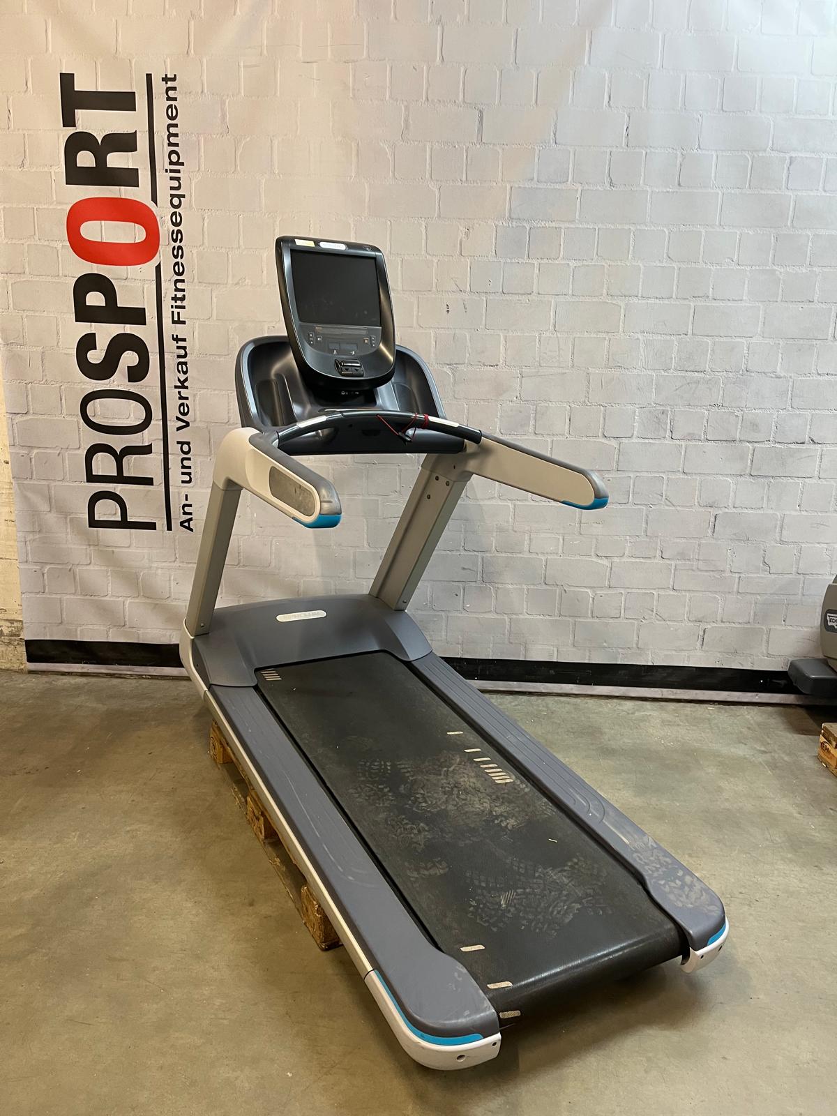 Precor TRM 12 mit P82 Konsole, Treadmill, Laufband