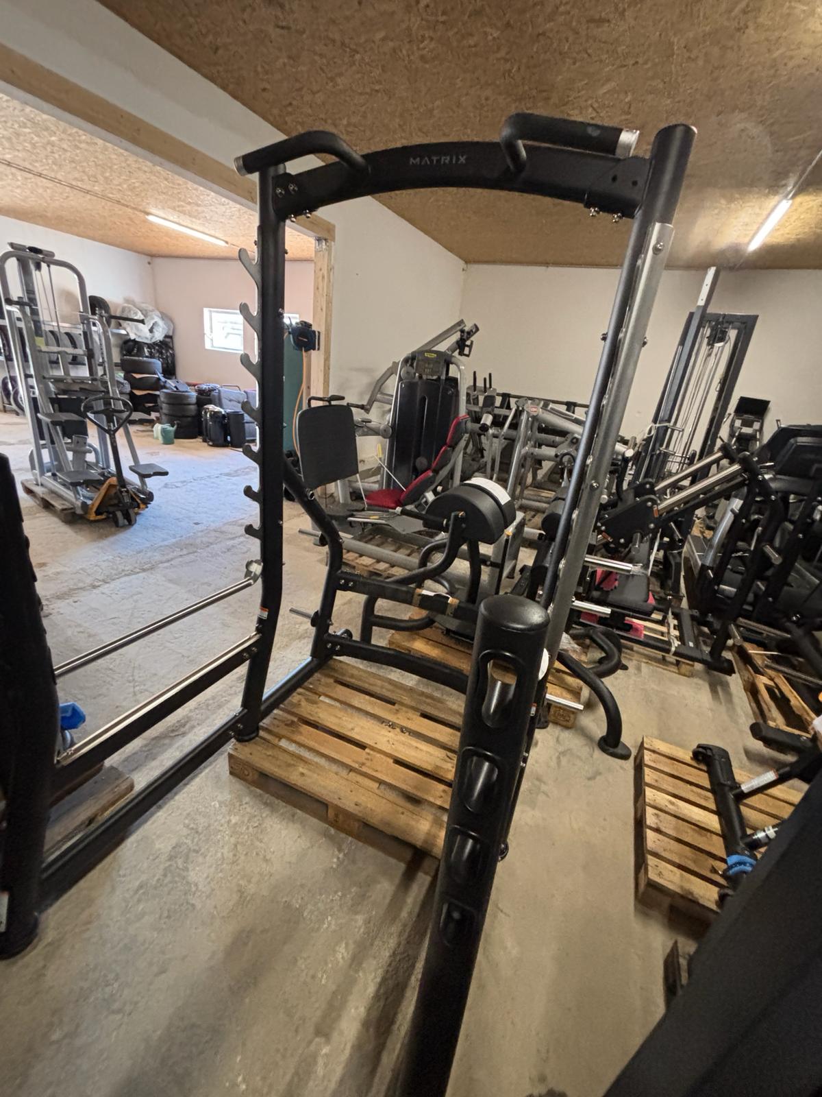 Matrix Magnum Power Station, Rack