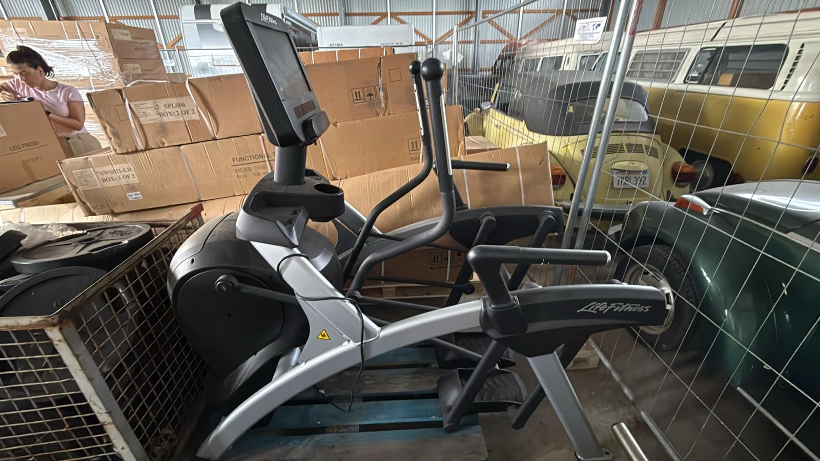 Cybex Arc Trainer mit SE3 Konsole