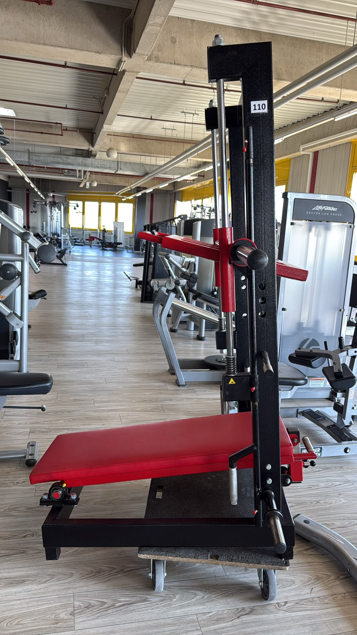 Flame Sport - Vertikale Beinpresse - Plate Loaded