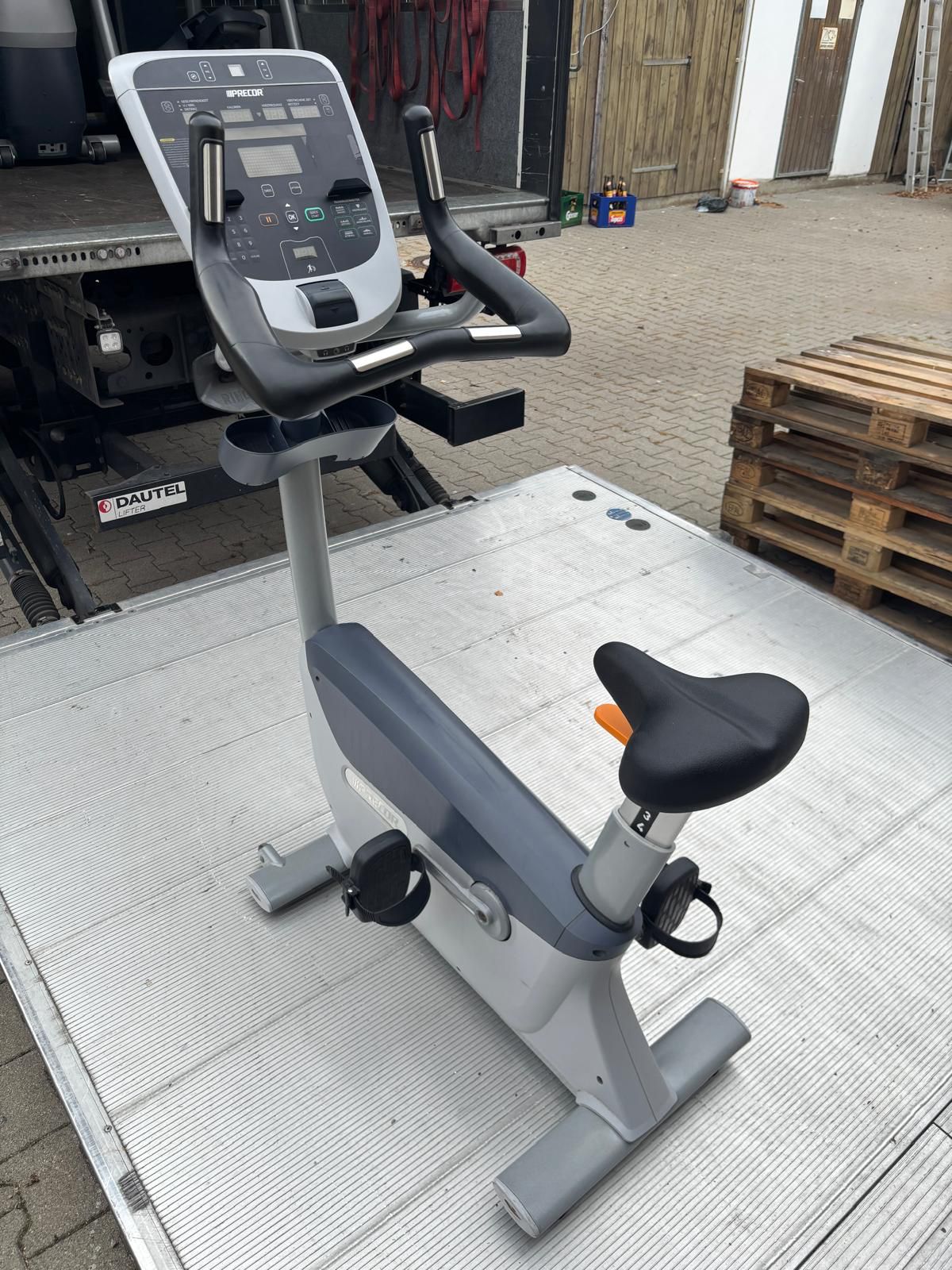 Precor - Upright Bike - P30 Konsole